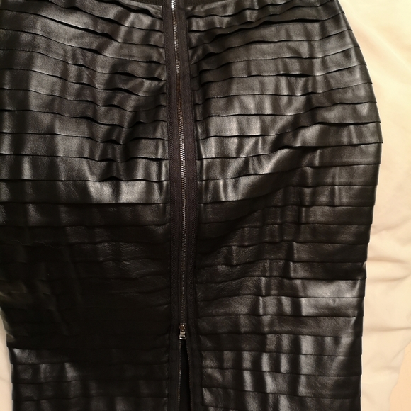 BCBGMAXAZRIA leather skirt - Picture 14 of 15